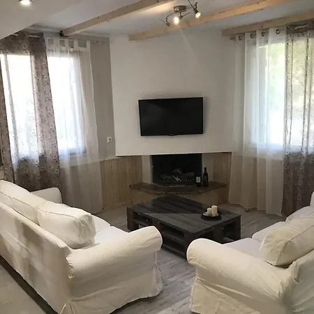 بيت للعطل Stathis