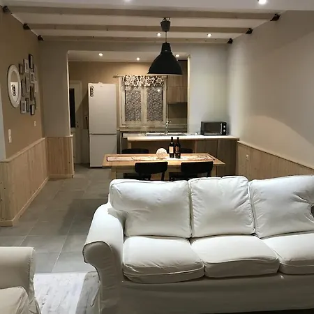 بيت للعطل Stathis *